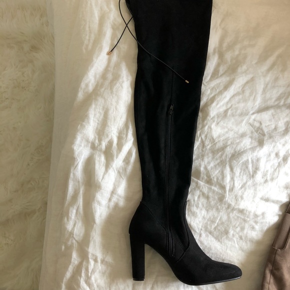 Thigh-high healed boots - Picture 2 of 4